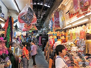 プラトゥーナム市場 カオスな一大ショッピングゾーンでお買い物を バンコク日本人宿その名もｊｐ